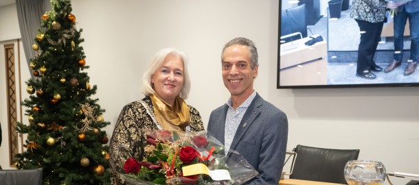 foto Hans H en burgemeester.jpg